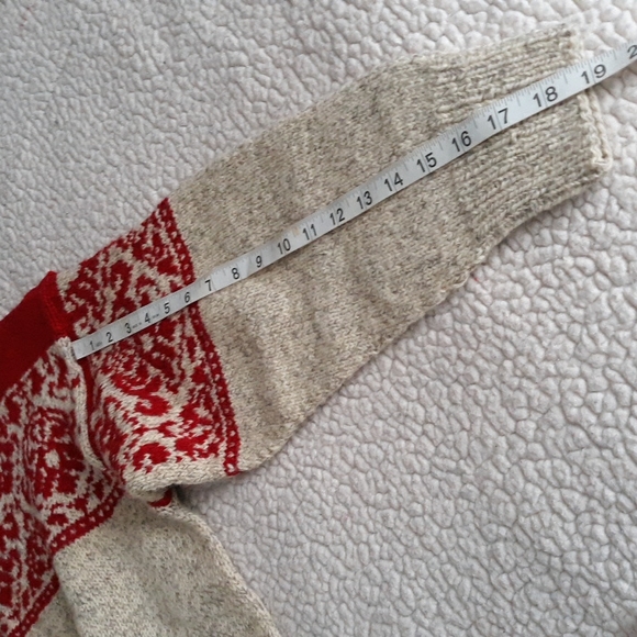 Vintage Brooks Brothers All Wool Beige Red Fair Isle Crew Neck Sweater - Picture 12 of 15